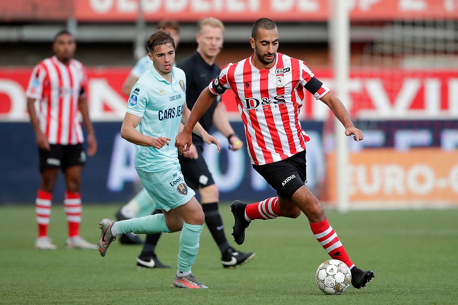 在关键时刻 在关键时刻