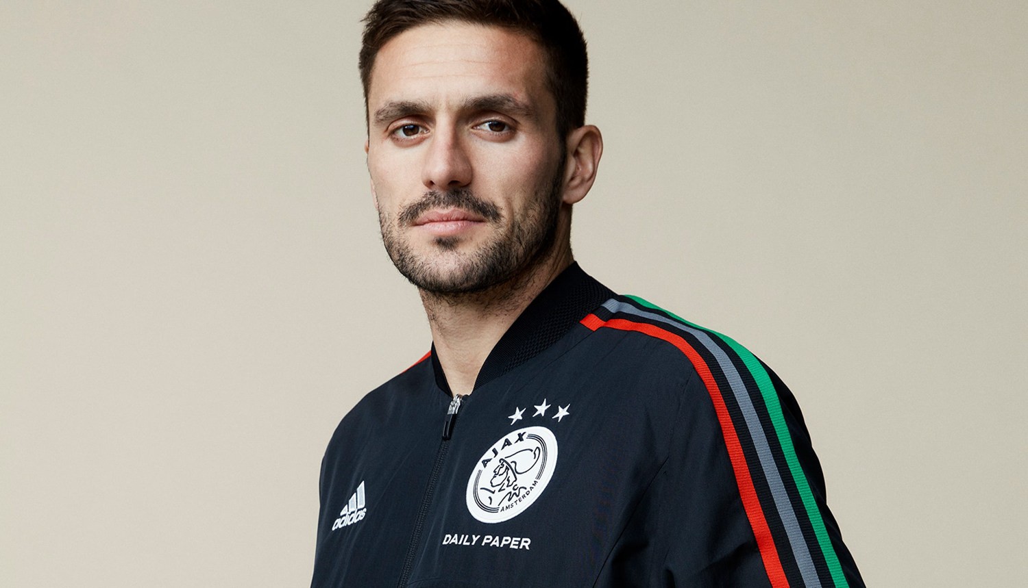 上持续领先 上持续领先