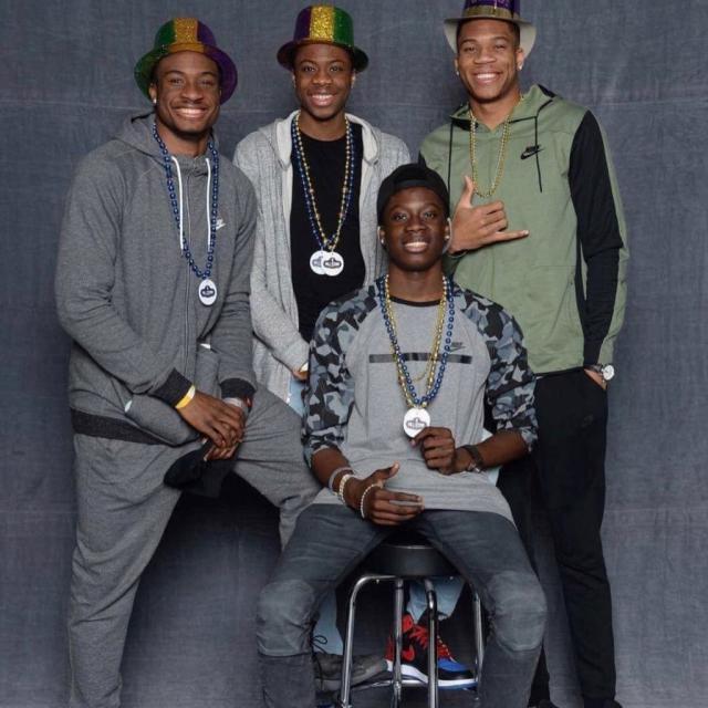 快船恰好具 快船恰好具