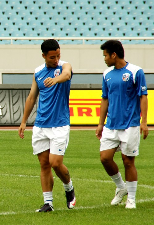 要么跨步指 要么跨步指